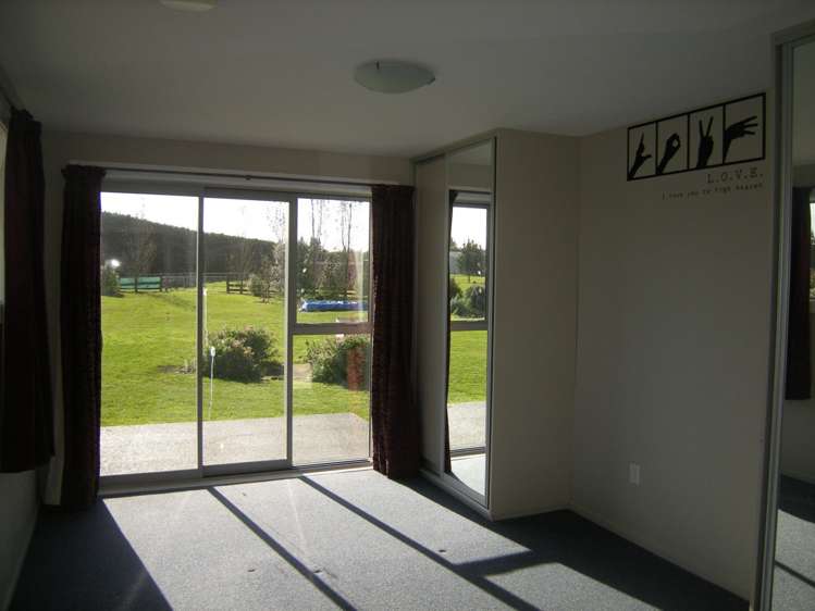 692 Robinsons Road Rolleston_7