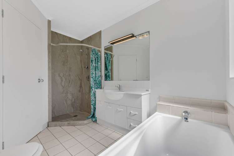 3 San Luis Place Golflands_17