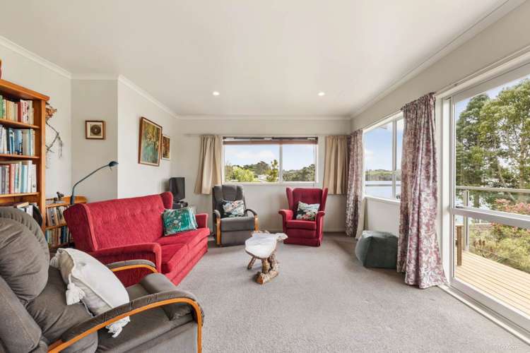 6 Sergeant Road Awhitu_9