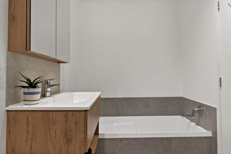 8 Kikorangi Lane Mount Wellington_0