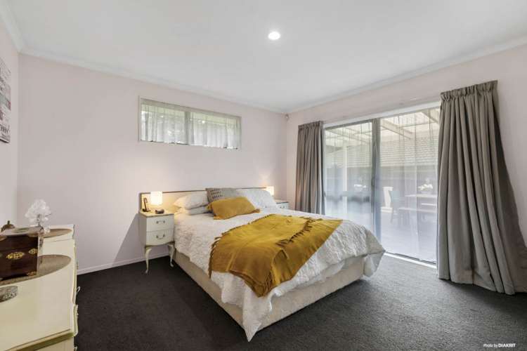 51 Hewlett Road Massey_11