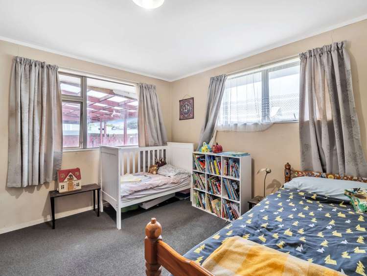 13 McCorkindale Street Feilding_15