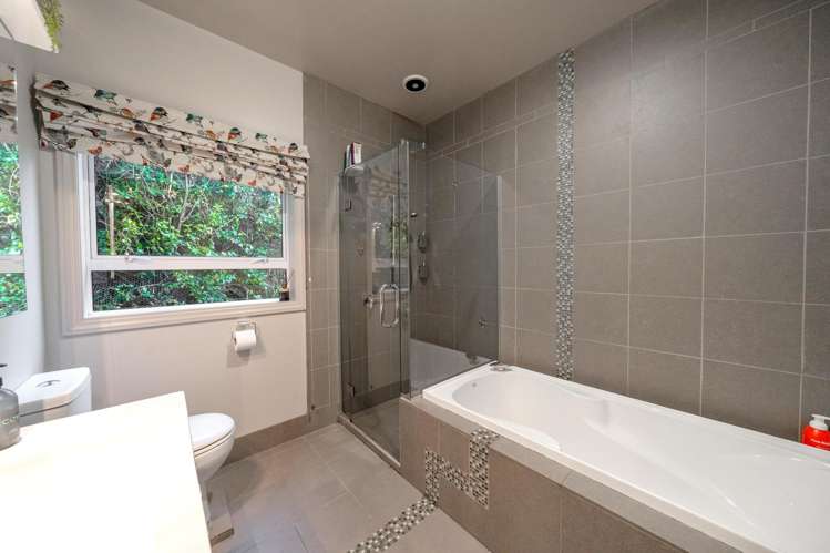 76 Ariki Avenue Otatara_17