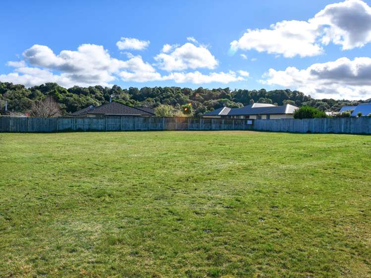 68 Montgomery Crescent Kinloch_11