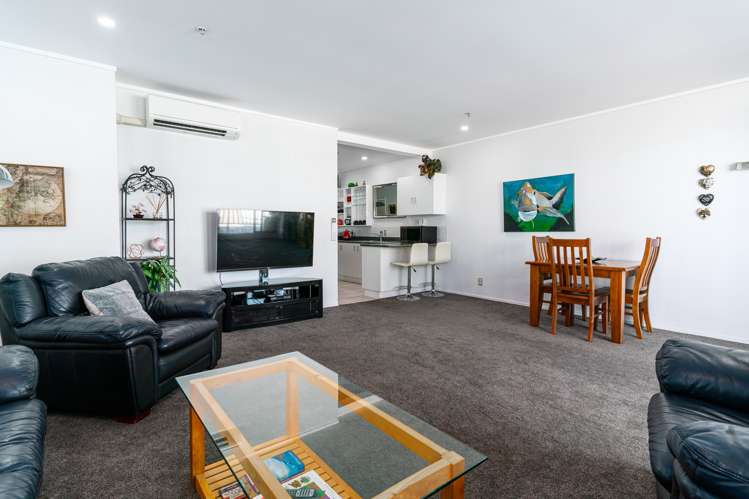 3f/6 Queen Street Palmerston North Central_5