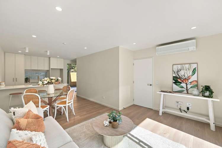 1-4/23 Dickens Street_2