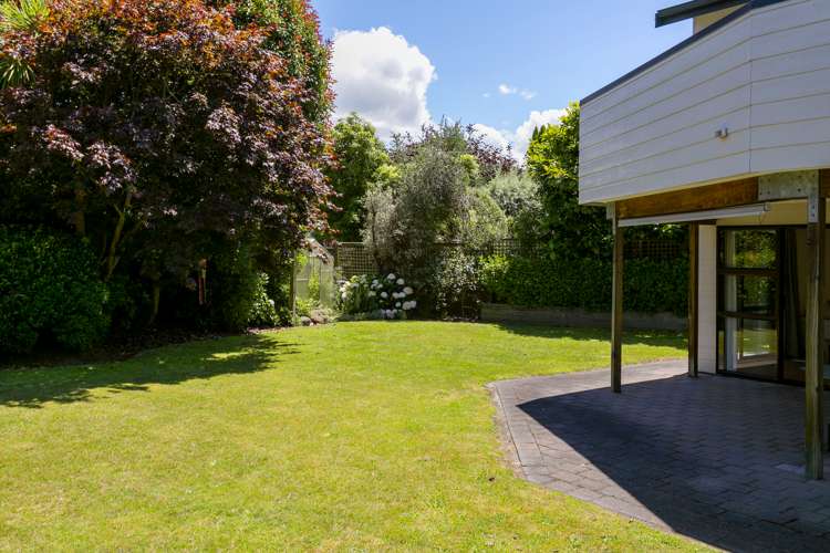 38 Arrowsmith Avenue Waipahihi_14