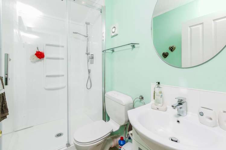 222 Welcome Bay Road Welcome Bay_15