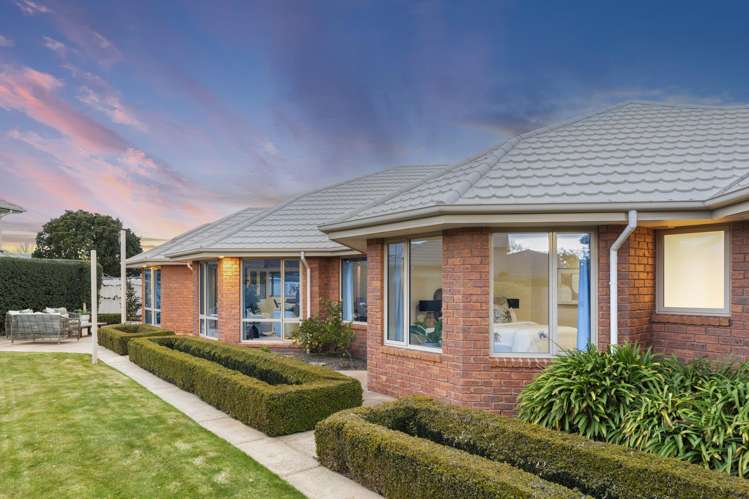 1 Becmead Drive Harewood_25
