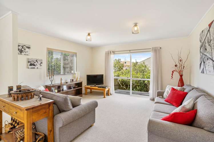 2/43 Holly Street Avondale_2