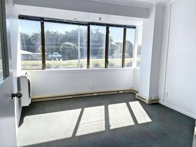 93-97 Mana Esplanade Paremata_3