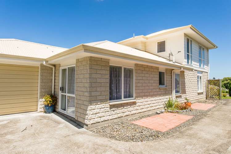 22 Lithgow Drive Otamatea_18