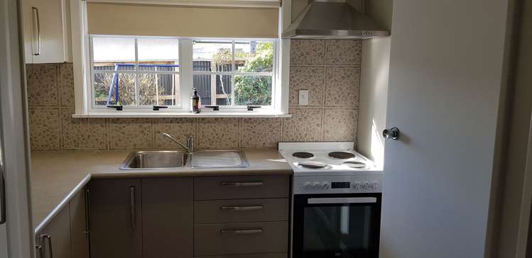 2/11 Leicester Street Stoke_19