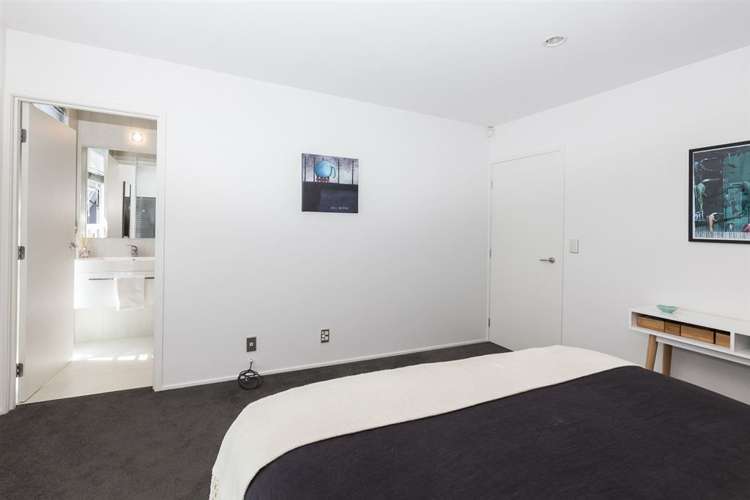 2/69 Derby Street Saint Albans_16