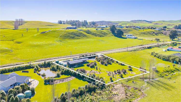 40 River Road Otane_26