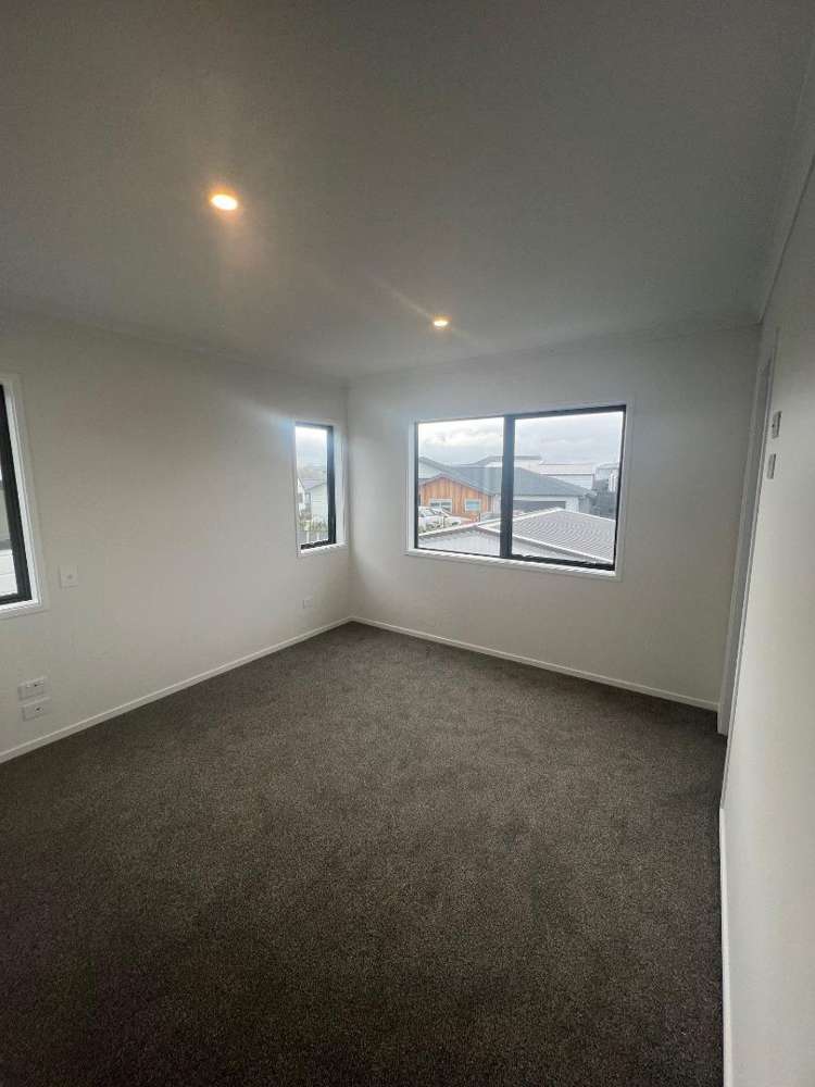 27A Henry Tayler Rise Milldale_7