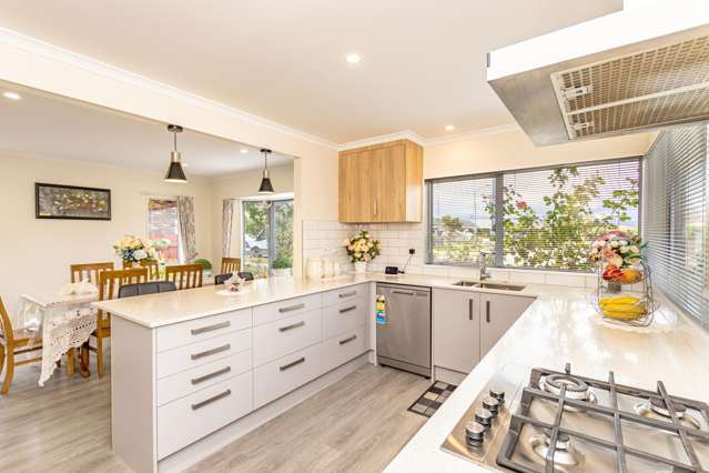 6 Royal Oak Drive Kelvin Grove_1