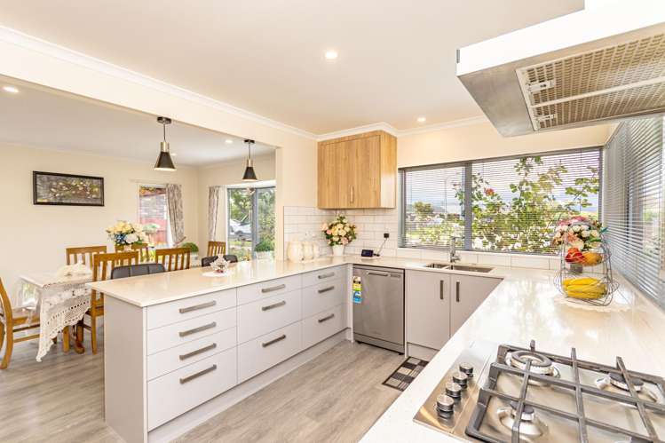 6 Royal Oak Drive Kelvin Grove_1