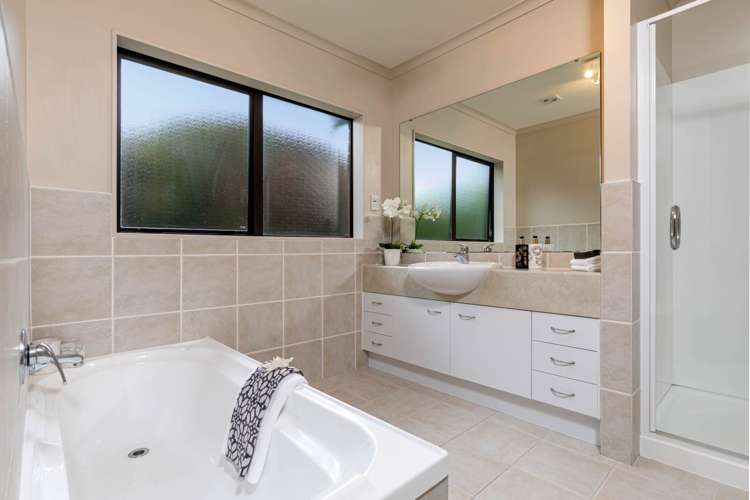 7 Cutter Place Greenhithe_15