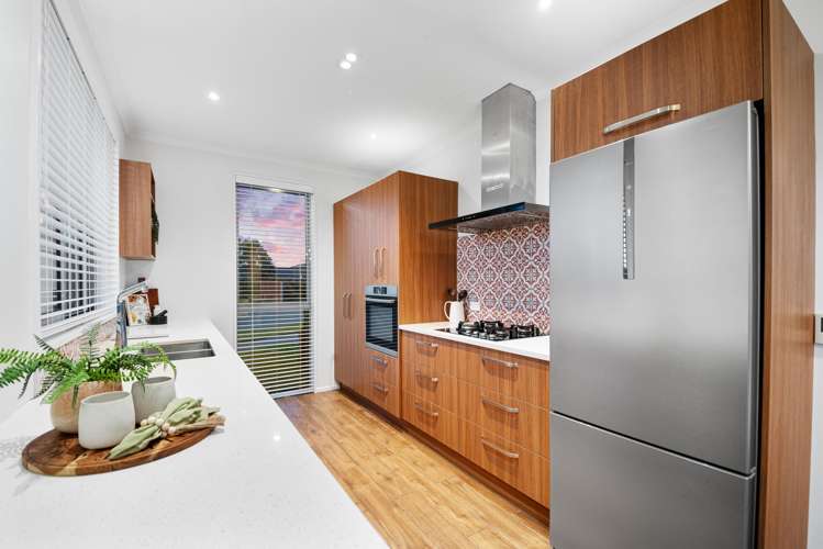 8 Sharman Place_5