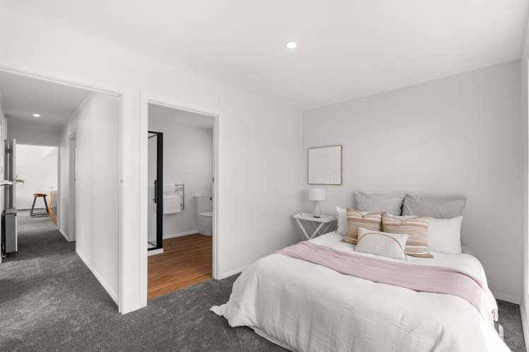 31 Denniston Crescent Redwood_6