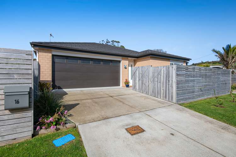 16 Forest Glen Orewa_17