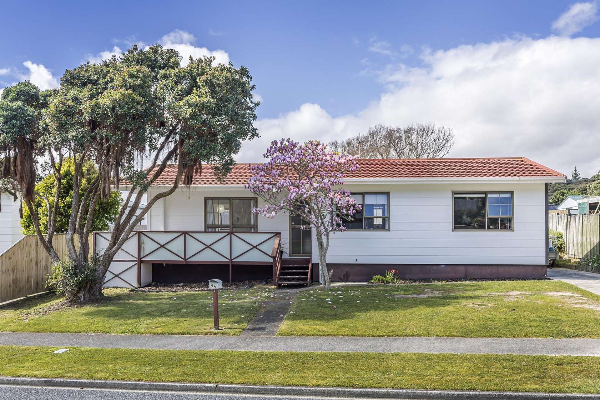 94 Omapere Street Whitby_0