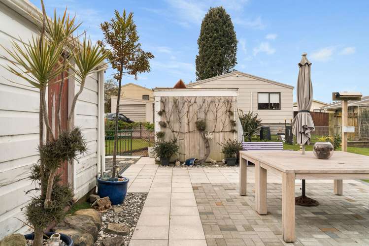 29 Twentythird Avenue Gate Pa_14