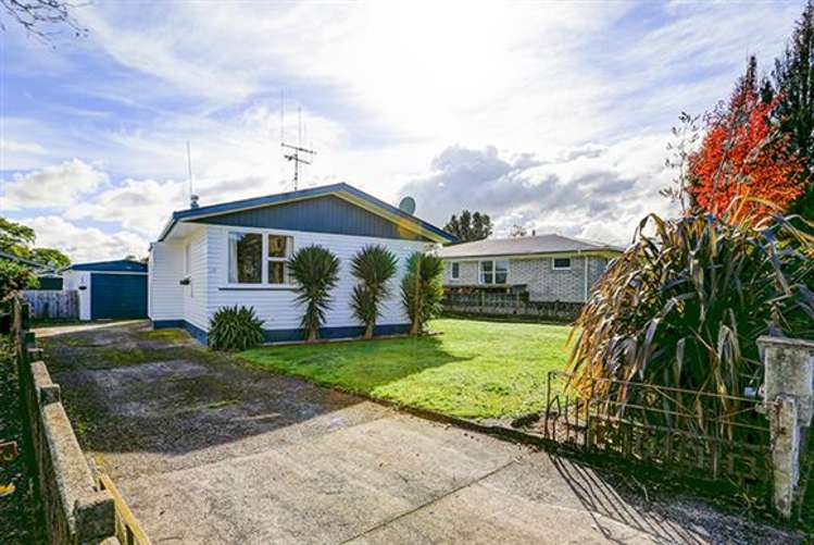 34 Rosalind Street Deanwell_9