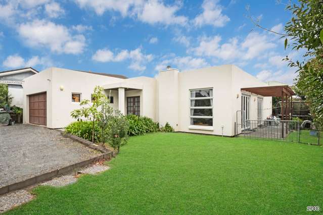 274 Royal Road Massey_2