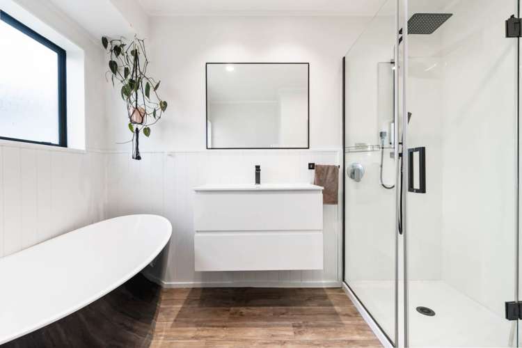 1162 East Coast Road Kaiaua_18