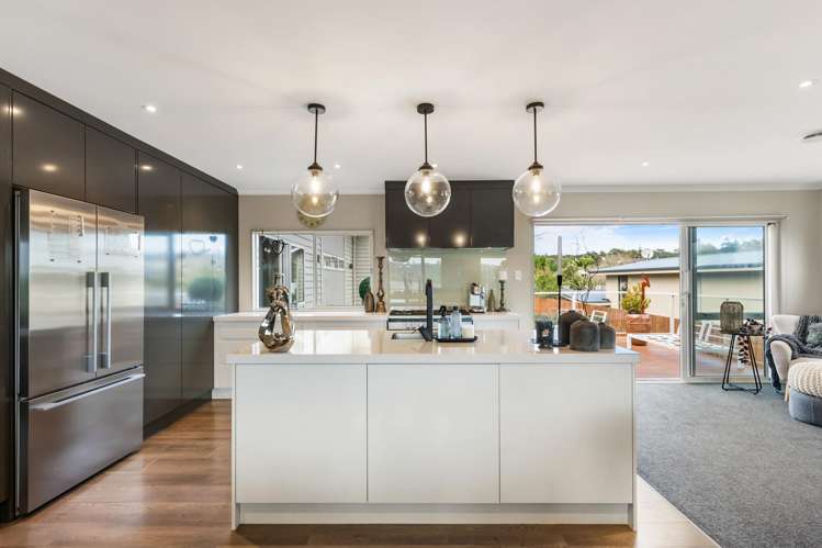 22 Outlook Road Greenhithe_9