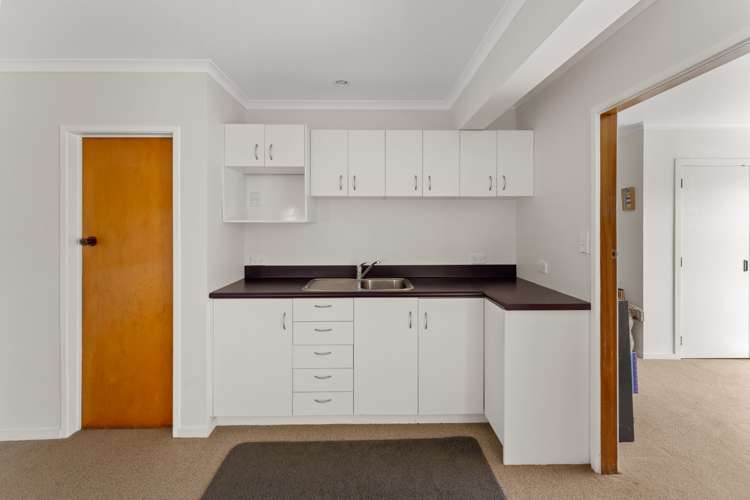 55 Marlborough Crescent Richmond_14