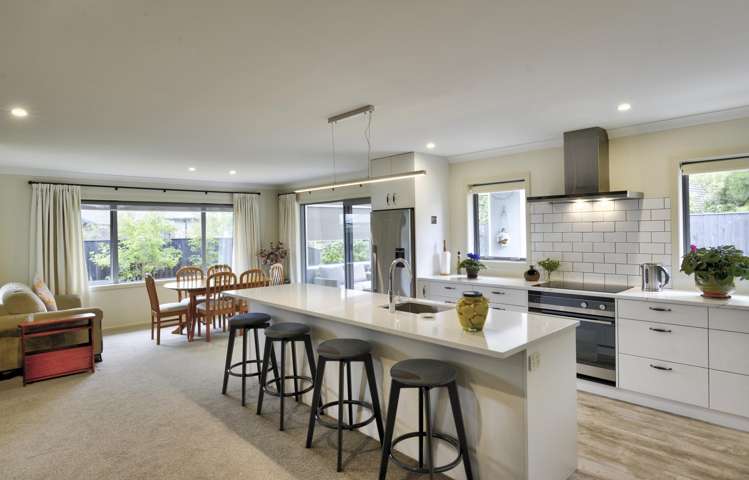 74 Feist Street Carterton_2