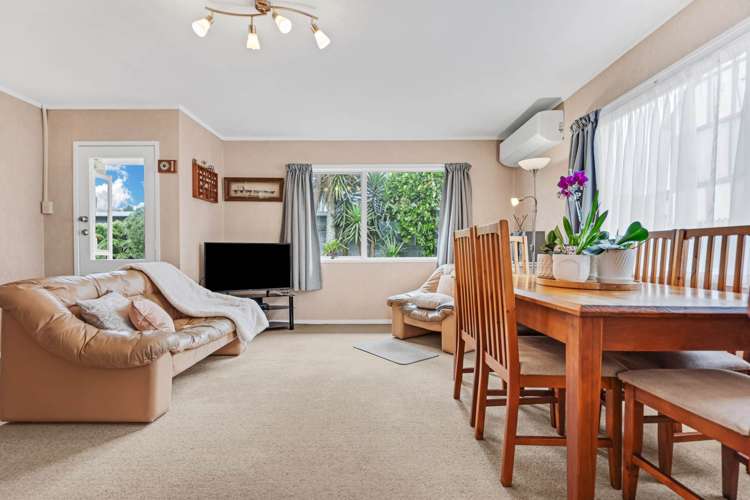 8/17 Swanson Road Henderson_9