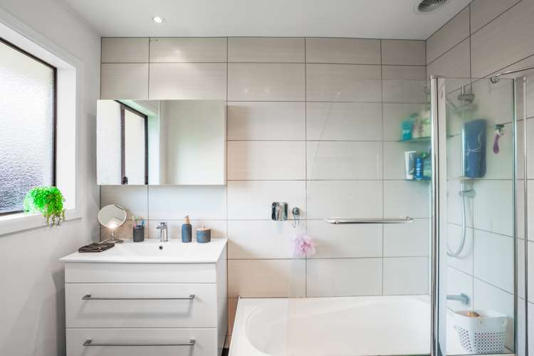 7 Stanford Street Burwood_11