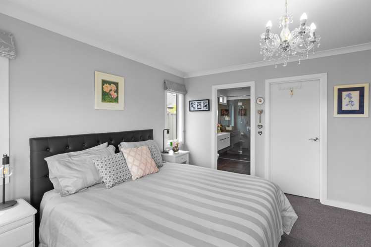 10 Pelorus Avenue Poraiti_13