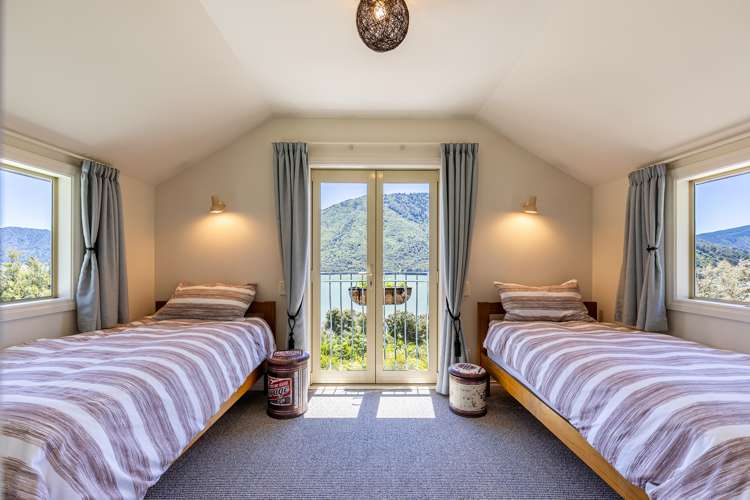 784 Queen Charlotte Drive Havelock_11