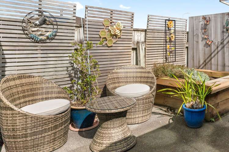 41/3 Georgia Grove Paraparaumu_13