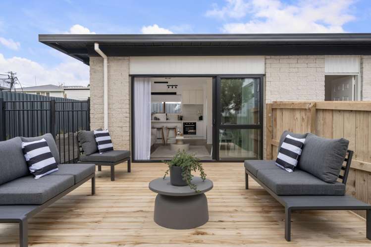 1/10 Statesman Street Henderson_1