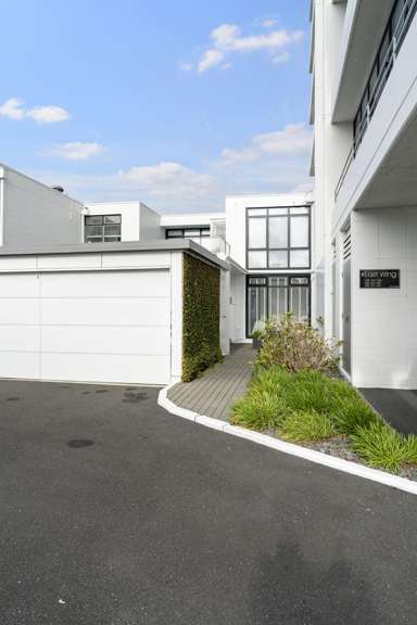 Apt M6 Devon Park, 45 Stanley Point Road_1
