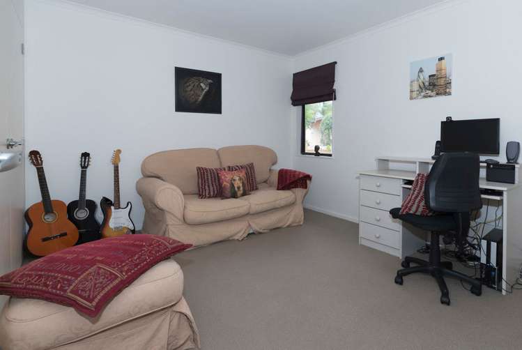 6 Kinmont Rise East Tamaki Heights_24