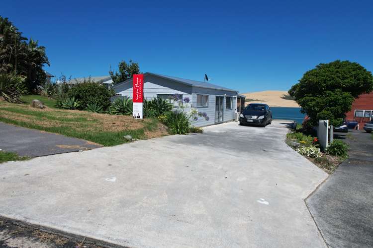 20 Taumatawiwi Street Opononi_7