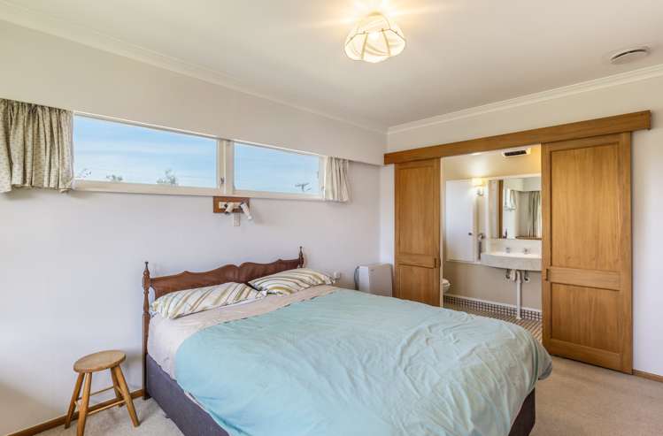 21 Gillies Avenue Taupo_23