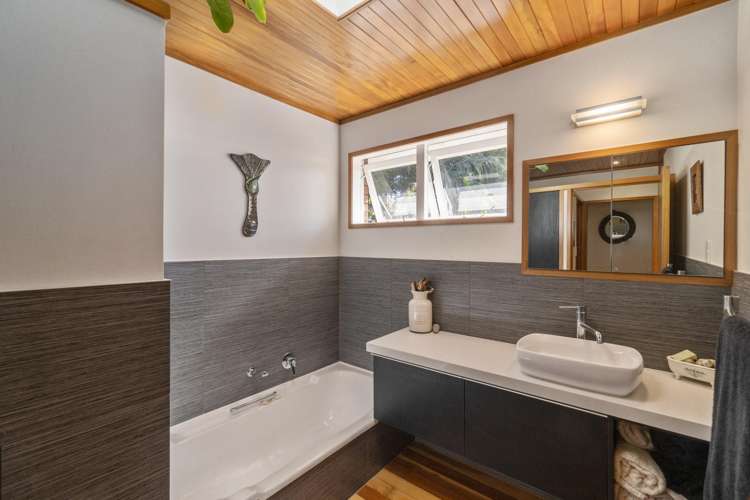 75 Tanekaha Road Titirangi_9