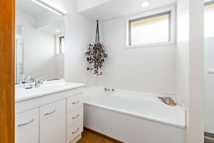 32 Deuxberry Avenue Northcote_12