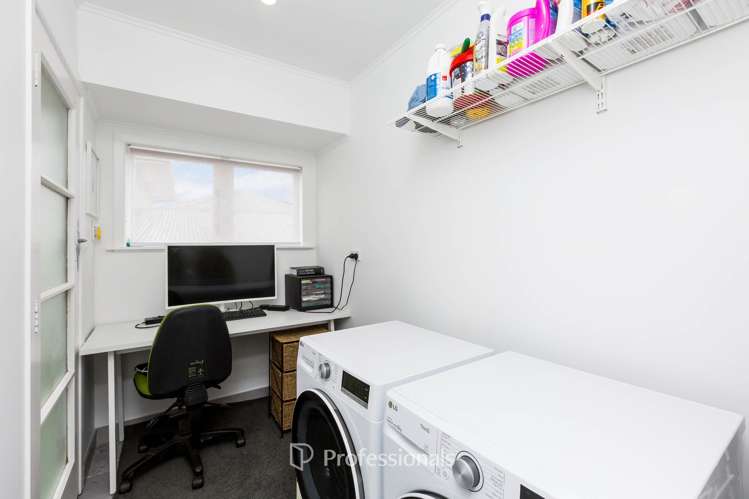 35 Whirinaki Crescent Heretaunga_13