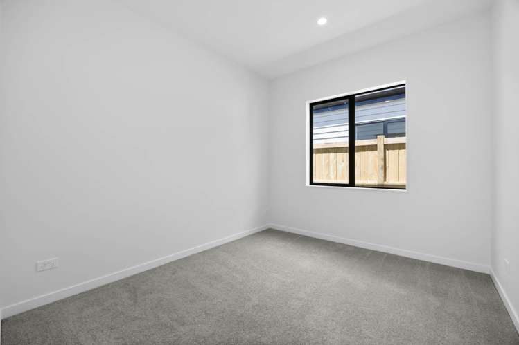 26 Furlough Road Opaheke_15