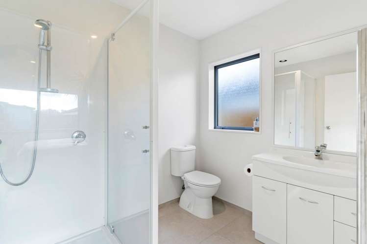 8 Lamborn Drive Papakura_16