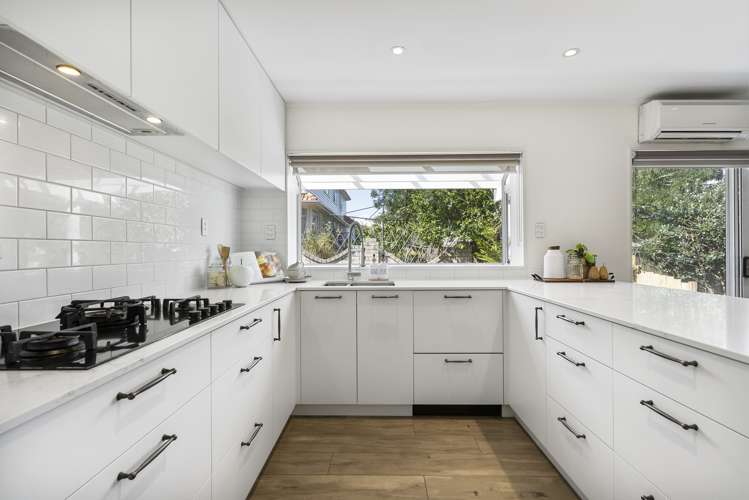 16 Whitford Road Howick_5